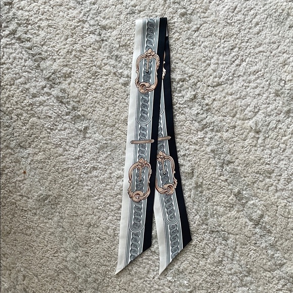 Affordable Fashion Finds Accessories - Silk Black & White Twilly/Scarf